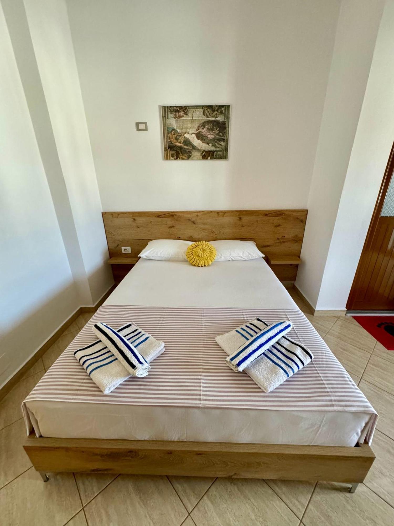 Villa Mihal Apartments Ксамил Экстерьер фото